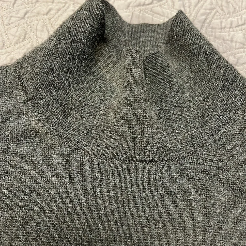 🟢 BUNDLE SALE 2 for $20 - ANN TAYLOR perfect condition Top - Picture 4 of 11